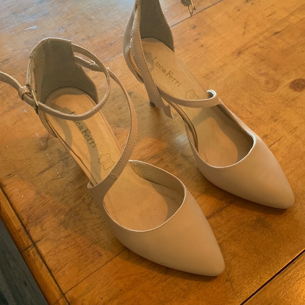 Luca Ferri. Perfect shoes for a night out and dancing!